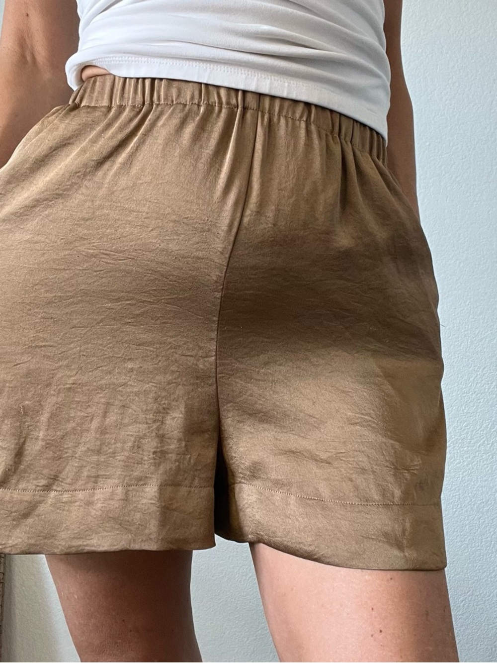 Vince Olive-Tan Elastic-Waist  Shorts